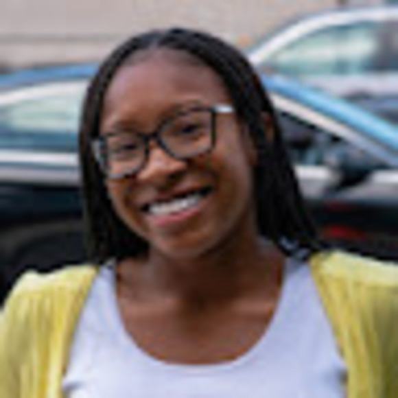 Meet your Posher, Lauren - Picture 1 of 1